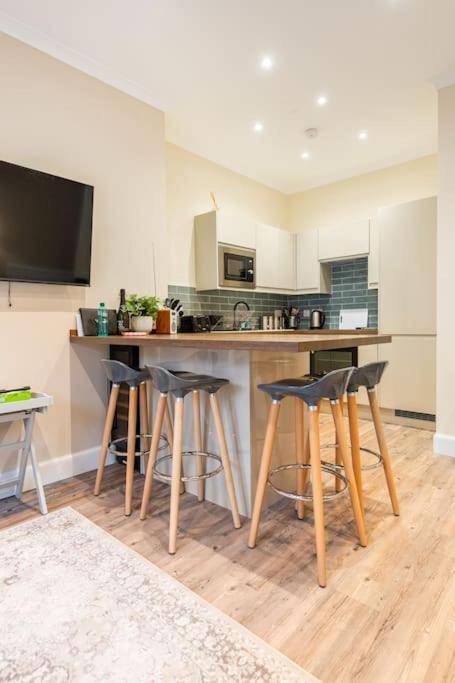 St Andrews - 5 Min Walk To Centre Apartment Bagian luar foto