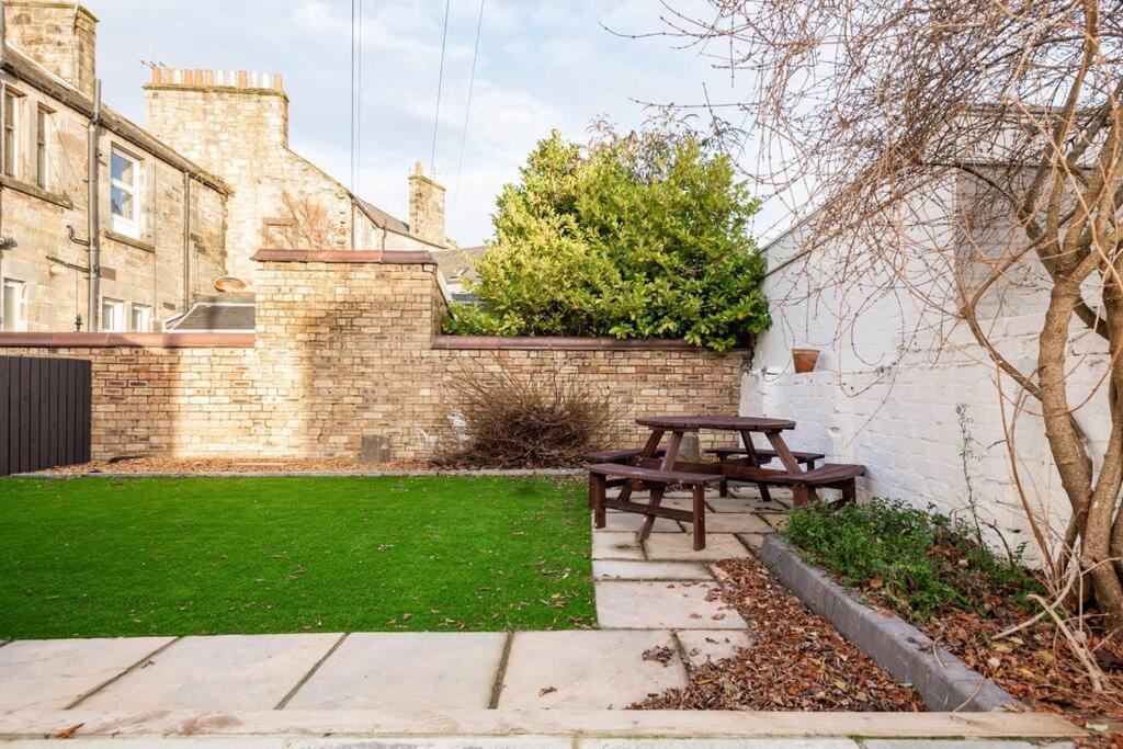St Andrews - 5 Min Walk To Centre Apartment Bagian luar foto