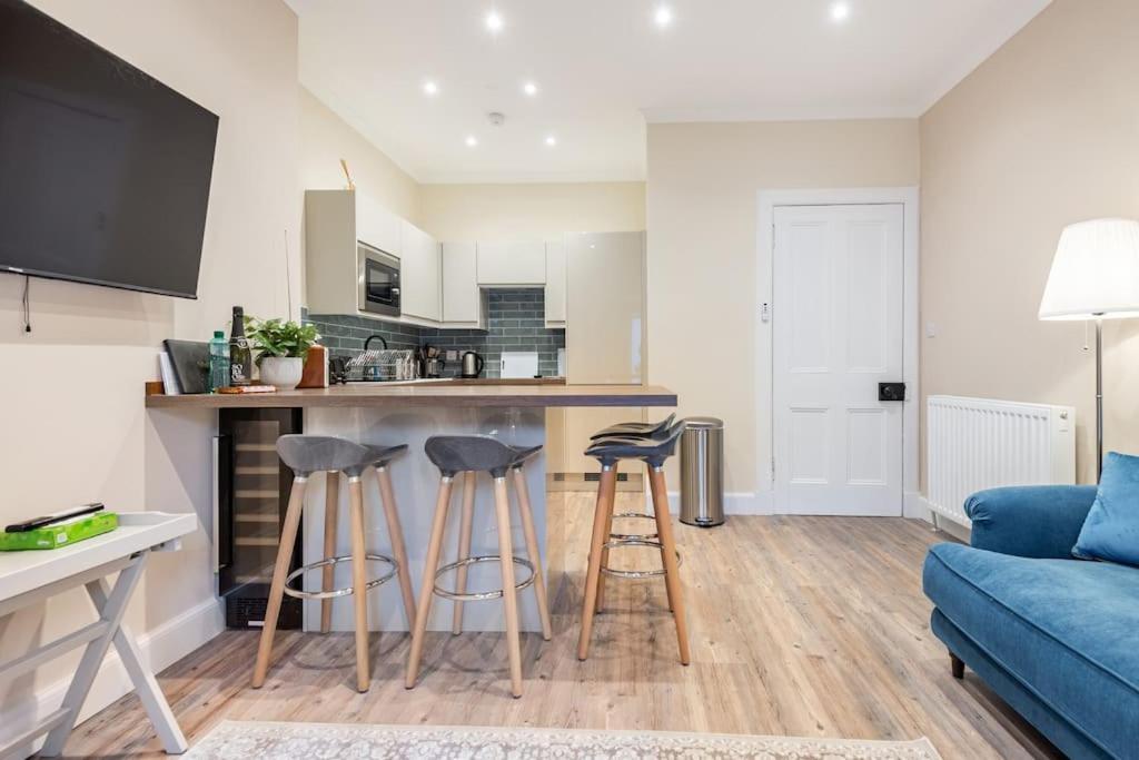 St Andrews - 5 Min Walk To Centre Apartment Bagian luar foto
