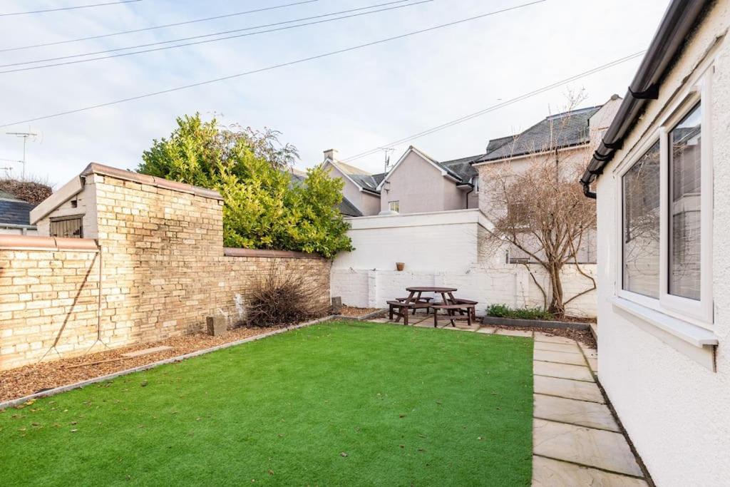 St Andrews - 5 Min Walk To Centre Apartment Bagian luar foto