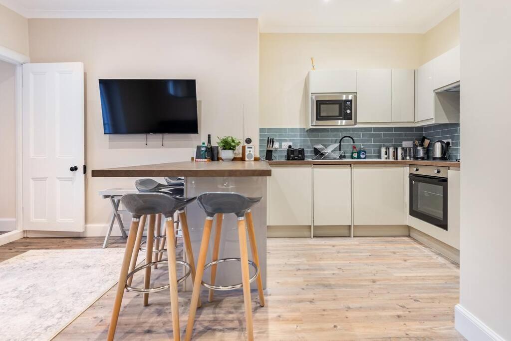St Andrews - 5 Min Walk To Centre Apartment Bagian luar foto